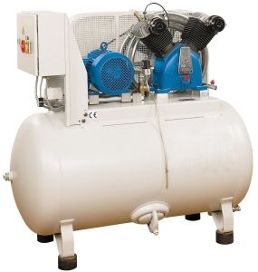 Поршневой компрессор KRAFTMANN ARCTURUS 131013-500 высокого давления Поршневой компрессор KRAFTMANN ARCTURUS 131013-500 высокого давления фото