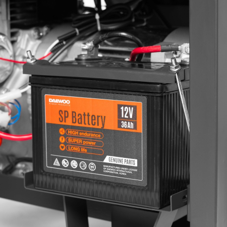 Дизельный генератор  DDAE 6000DXE-3