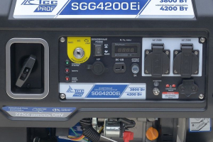 Бензиновый генератор ТСС SGG 4200Ei в погодозащитном кожухе  Бензиновый генератор ТСС SGG 4200Ei в погодозащитном кожухе  фото